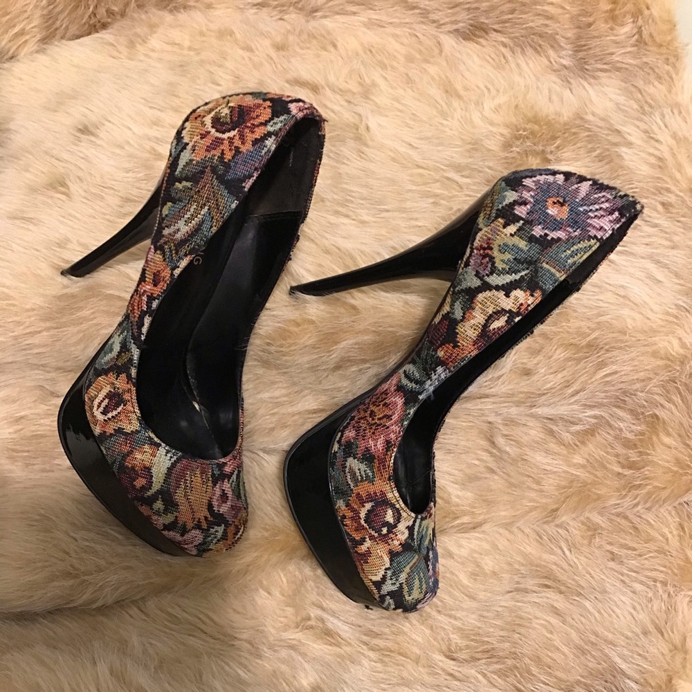 Call It Spring - Tapestry Platform Stilettos- Sz 8 - image 5